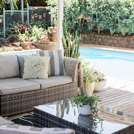 Studio 26: Central, Hampton'S Poolside Hideaway Кофс-Харбор Экстерьер фото