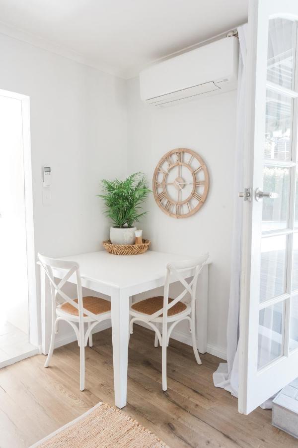 Studio 26: Central, Hampton'S Poolside Hideaway Кофс-Харбор Экстерьер фото