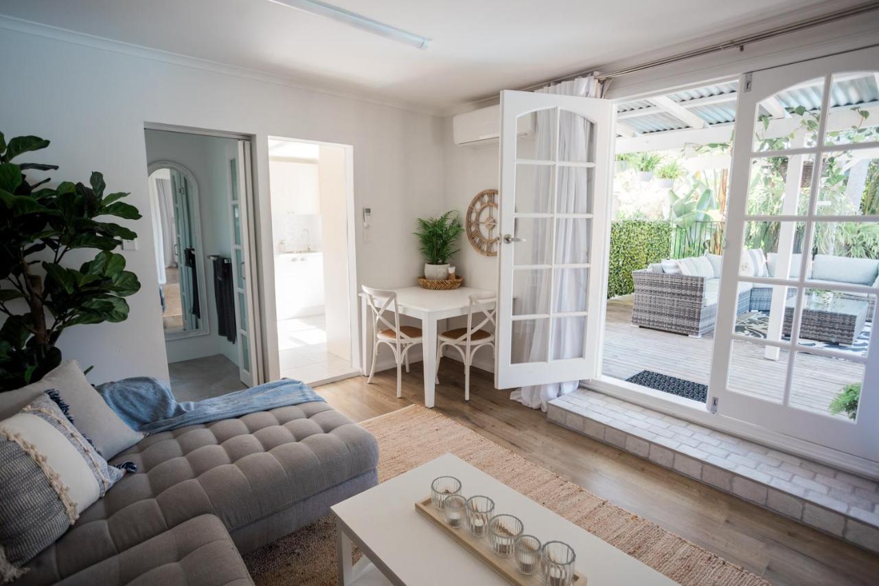 Studio 26: Central, Hampton'S Poolside Hideaway Кофс-Харбор Экстерьер фото
